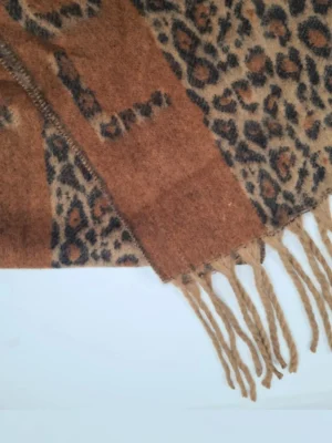 BUFANDON ANIMAL PRINT