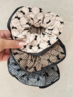 SCRUNCHIE