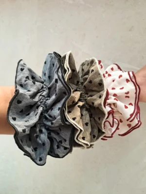 SCRUNCHIE