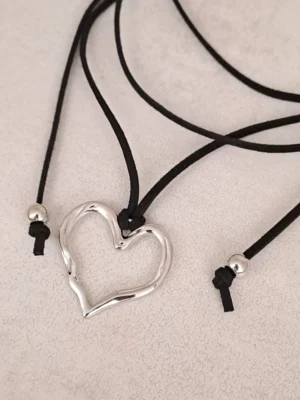 CHOKER