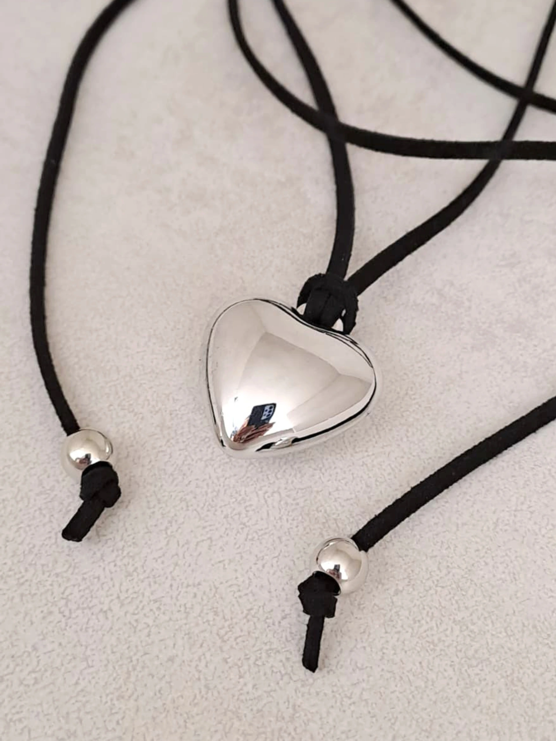 CHOKER