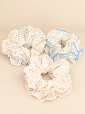 MAXI SCRUNCHIE TUL BLANCO CON RULOTE DE COLOR