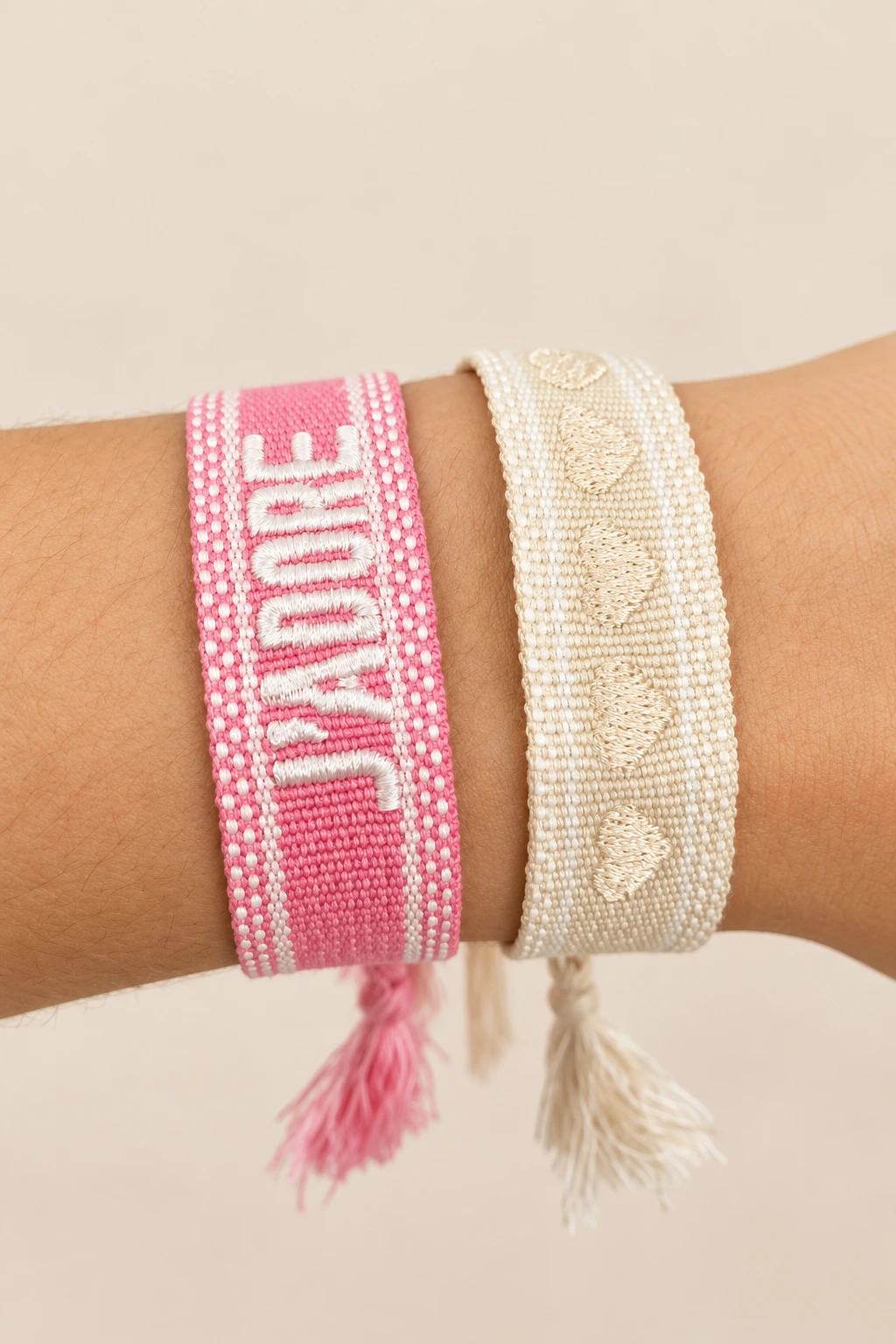 PULSERA BORDADA